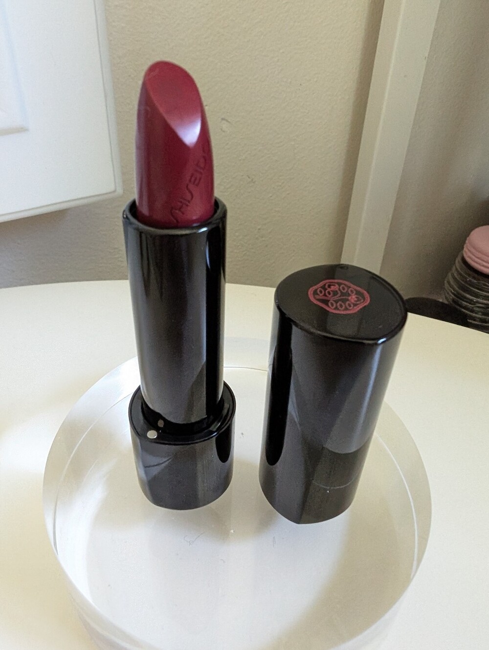 BNIB Shiseido Rouge Rouge Lipstick #503 Bloodstone